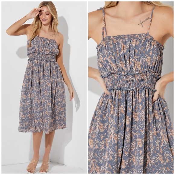 BaeVely By Polagram Gorgeous Midi Dress - Picture 11 of 11